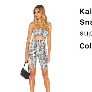 Superdown (revolve) Set